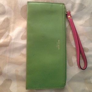Green Kate spade wristlet